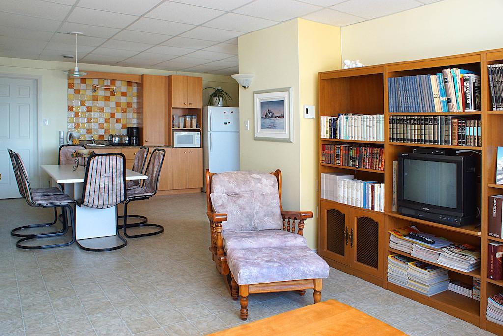 Gite Parfum De Mer Bed And Breakfast Pabos Екстериор снимка